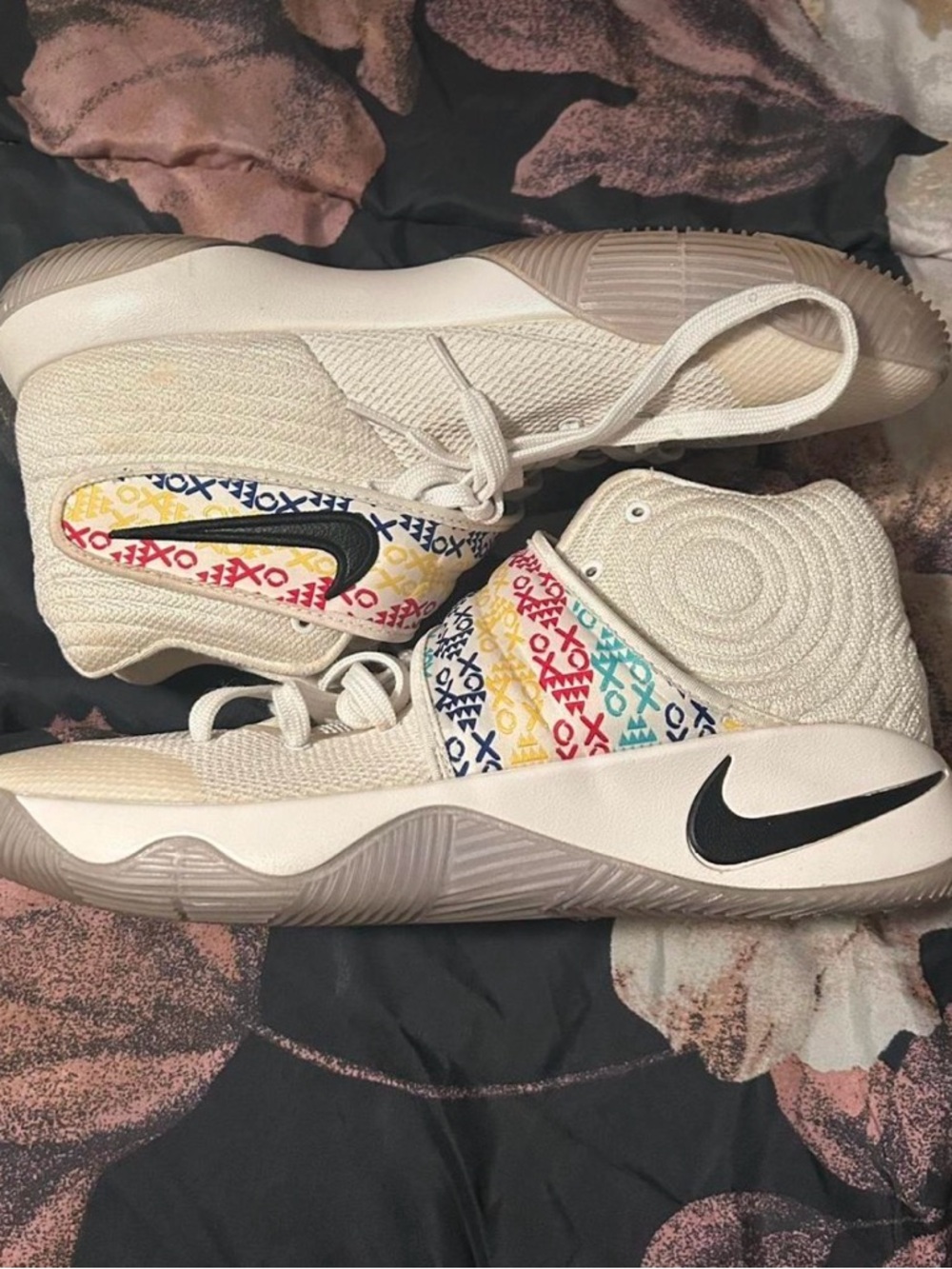 Nike Kyrie 2 “The Academy” SAMPLE